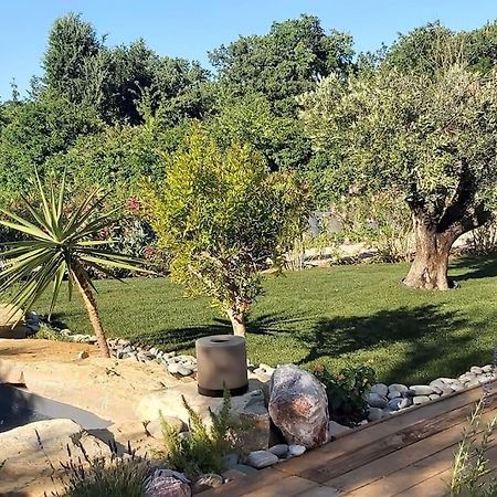 Une Oasis Au Pays De Cezanne Aix-en-Provence Exterior foto