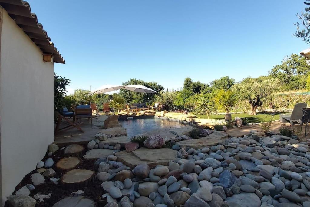 Une Oasis Au Pays De Cezanne Aix-en-Provence Exterior foto