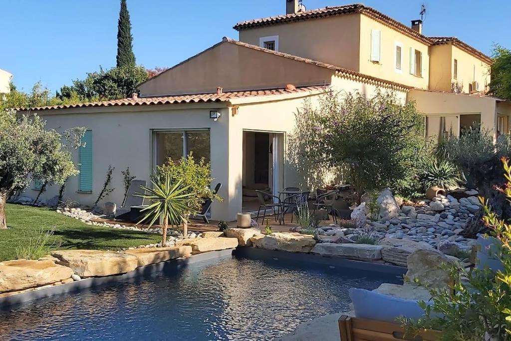 Une Oasis Au Pays De Cezanne Aix-en-Provence Exterior foto